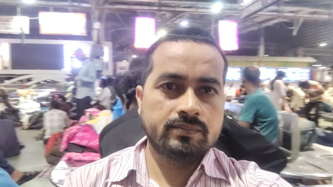 ⁣Mumbai Csmt Railway Station Vlog | Abhishek Thakur Vlog Video| मुंबई से कोलकाता का सफर