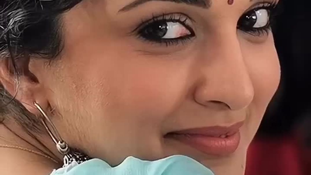 ⁣New love status |whatsapp status|That_Eye_contact