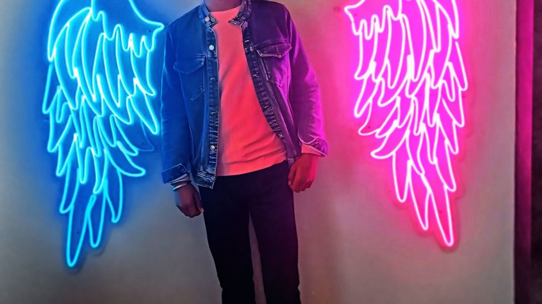 ⁣"इश्क उतना करो जितना भुलाया जा सके, अगर याद रह गया तो <br> <br>जिंदगी तबाह कर देगा !!