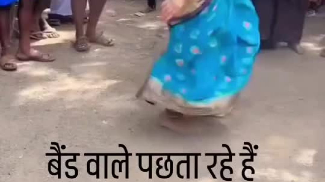 ⁣Dhamakedar Dance
