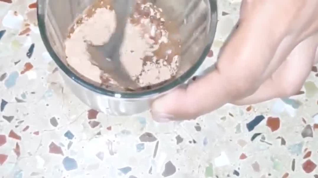 ⁣Cadbury hot chocolate