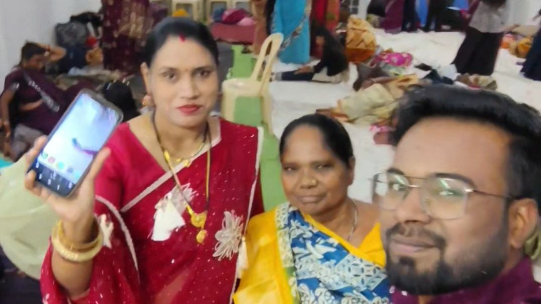 ⁣My Family In Reception Party 😅🥰💯