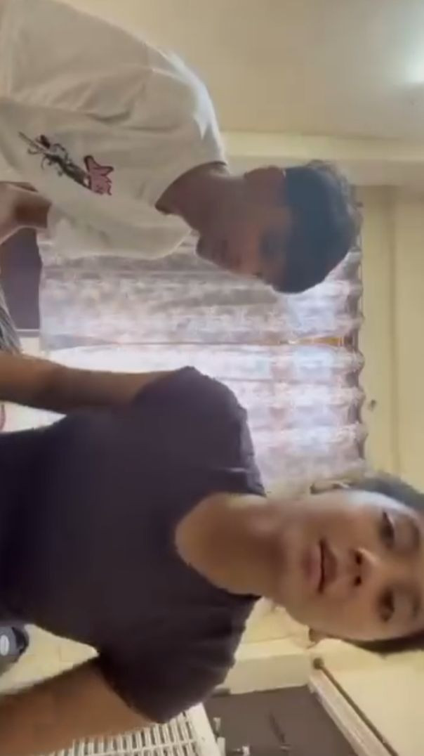 सिलेंडर में इतना पैसा 🤑😯🤪 (Silendar me etna पैसा) _trendingreels _shorts _comedy _funny _viral _inst