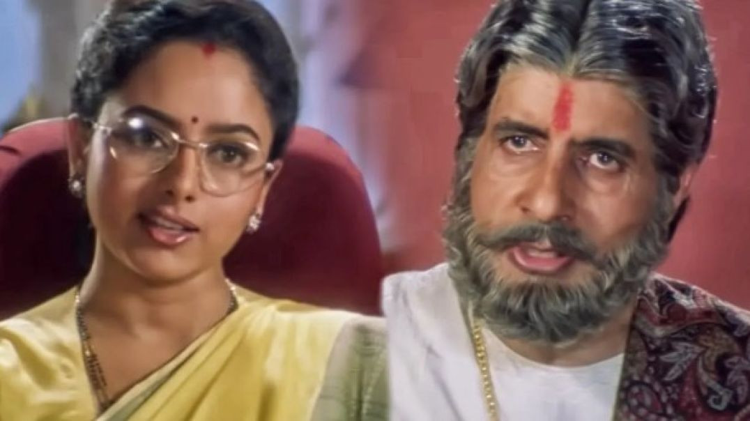 ⁣र खुद उससे मिलने गया जब ठाकुर भानु प्रताप को पता चला कि उसके गांव की कलेक्टर उसकी बहू है तो ठाकुर खु