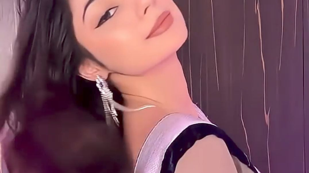 ⁣AAKH_YE_TAALIBAANI___Aesthetic_vibes___Girls_Everywhere___@suhanii__kapoor(720p)