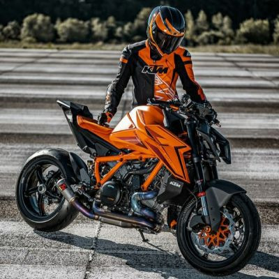 111849782992670581529