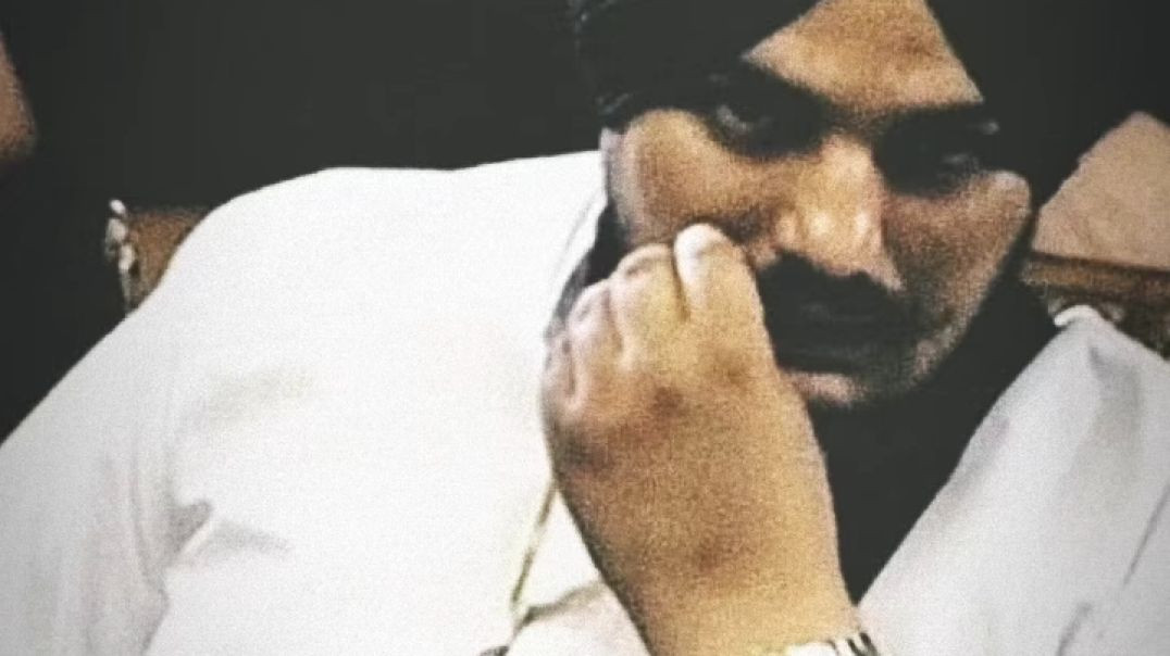 ⁣Vomit on paper 🗞️🙌 Dhanda Nyoliwala