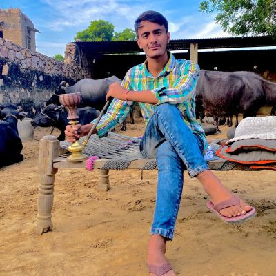 113677808583630582162 