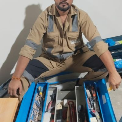 102554677120884572773