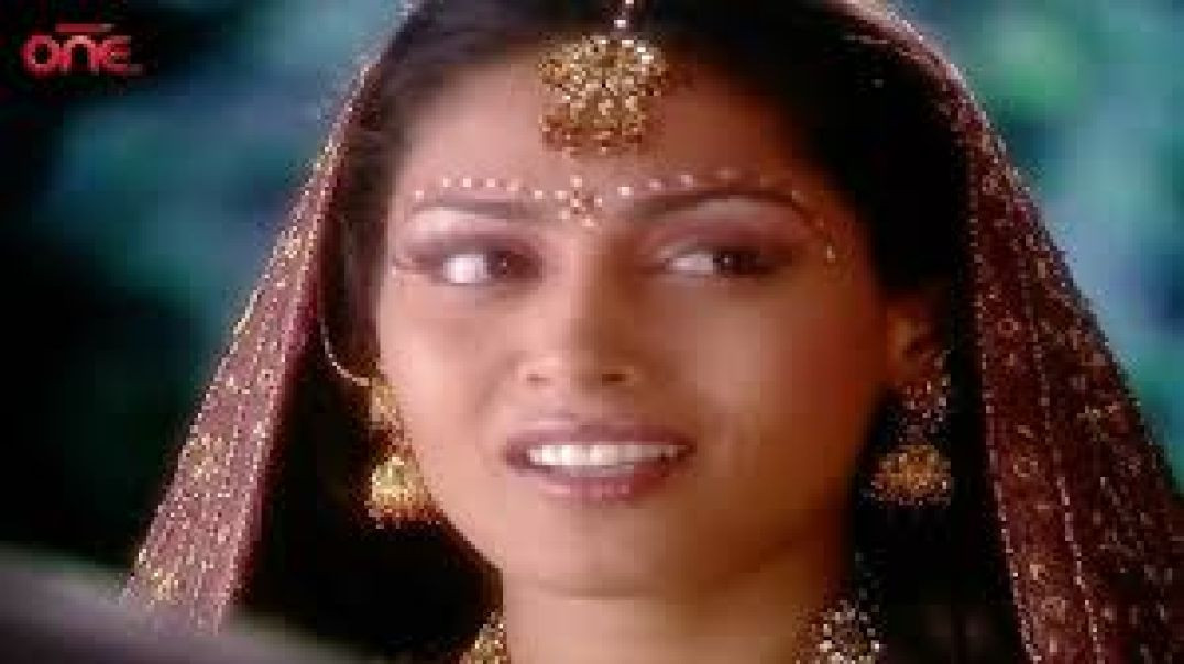 ⁣Hare Kaanch Ki Choodiyaan Episode 3 720p