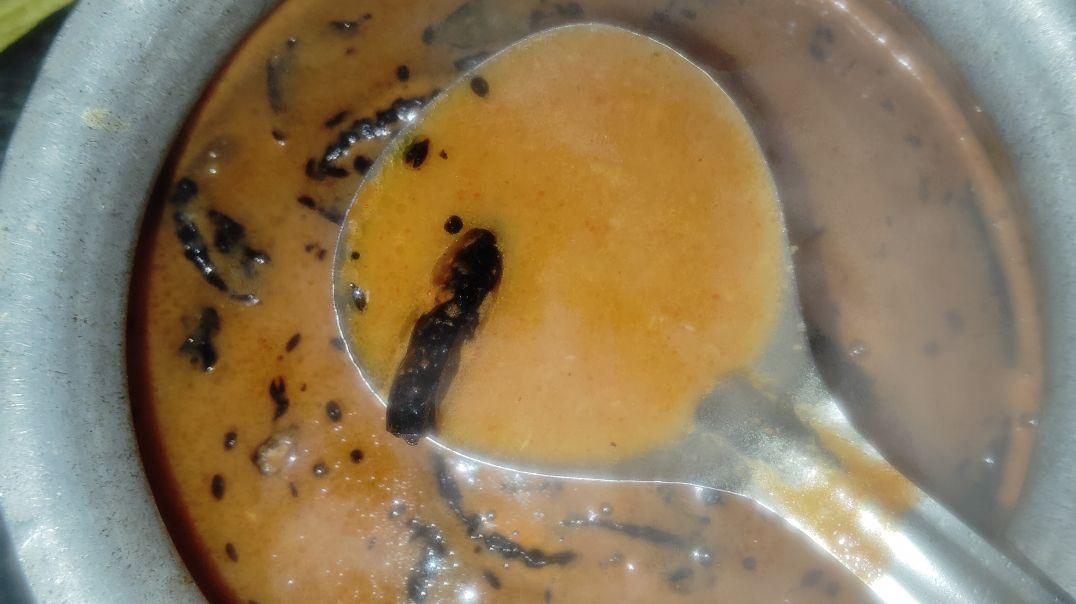 ⁣Ration chawal khana pakhaya hai aur moong ki dal banaya hai