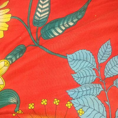 115994566681384505645 