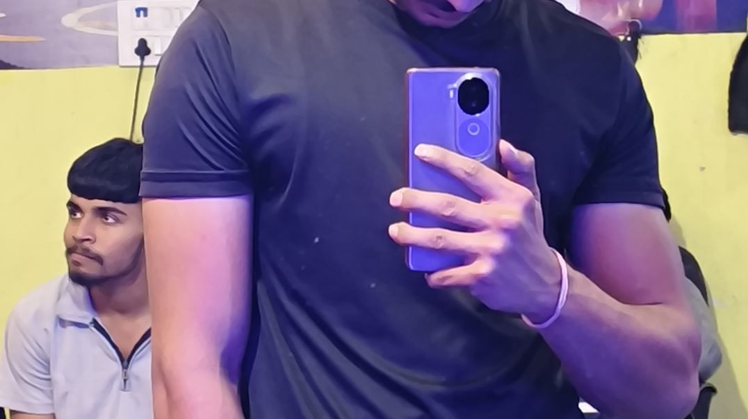 Tujsa koi pyar nahi karta😍