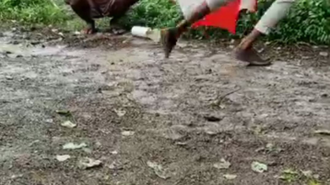 ⁣Thik Se Hagne Bhi Nhi Dete