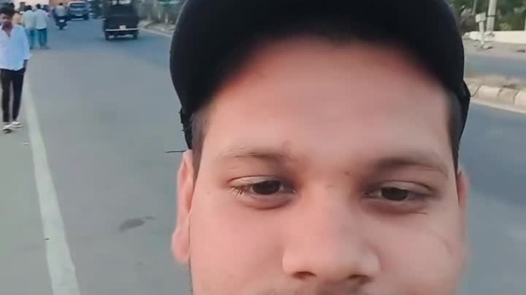 SocialVideo_1765897250362