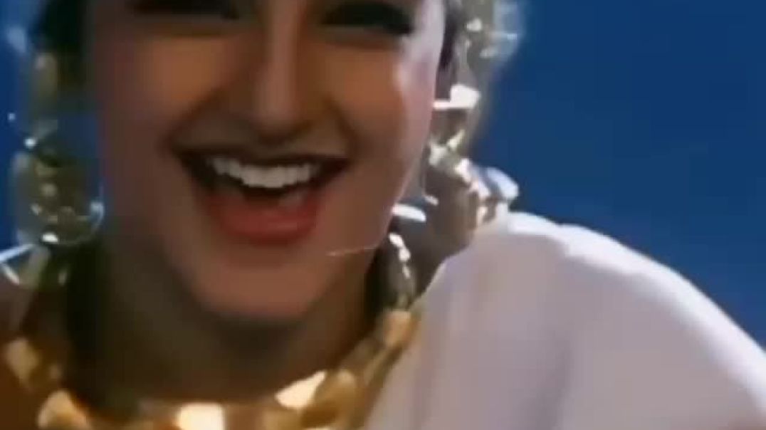 ⁣Yeh Chand koi Deewana Hai