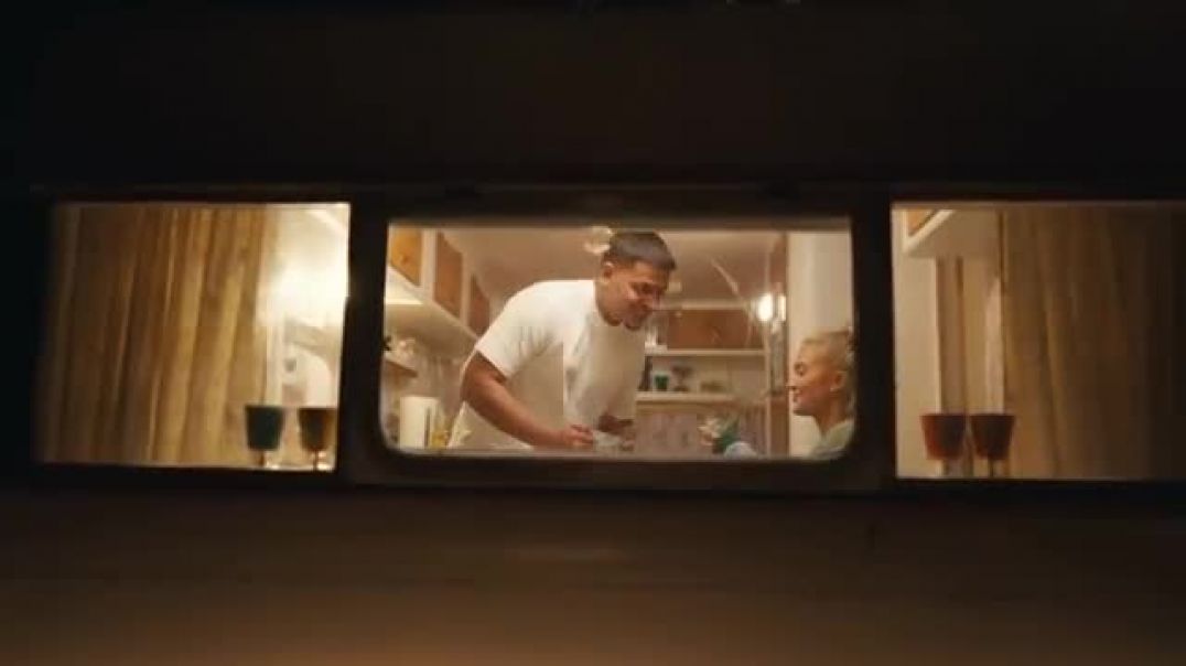 ⁣Dhanda_Nyoliwala_-_Mia_Cara__Official_Music_Video_(360p)