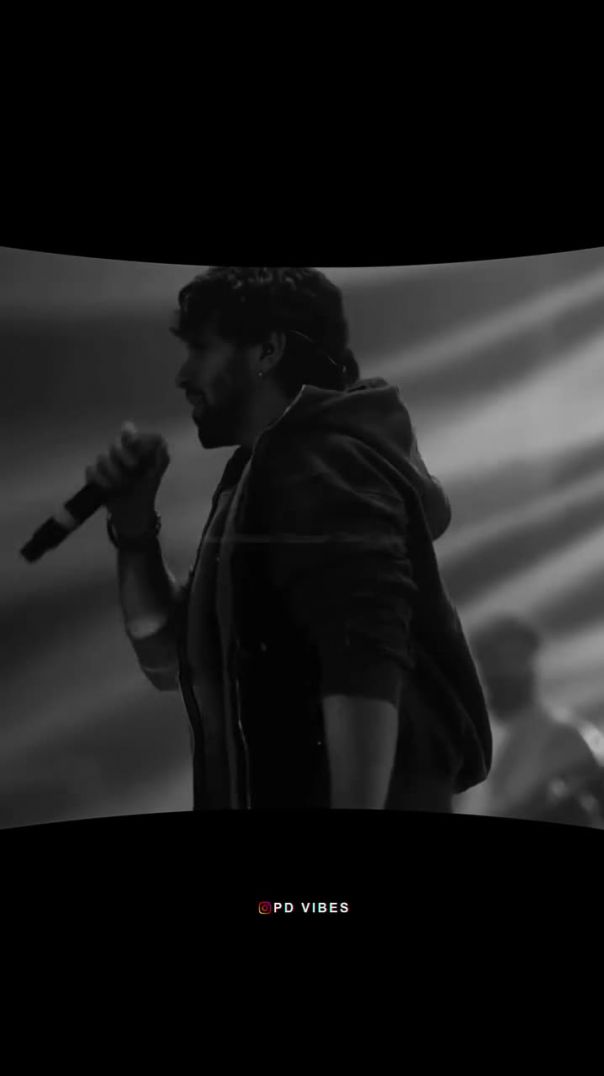 जापान में कदमों की गति को बिजली में बदलने के लिए पीजोइलेक्ट(M