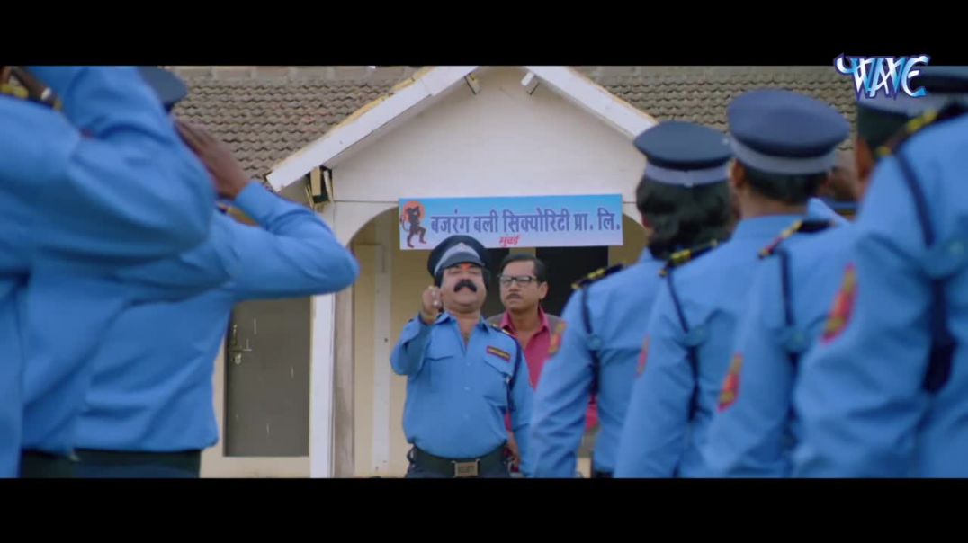 ⁣निरहुआ को मुंबई में मिला 5 हजार के नौकरी(720P_HD)