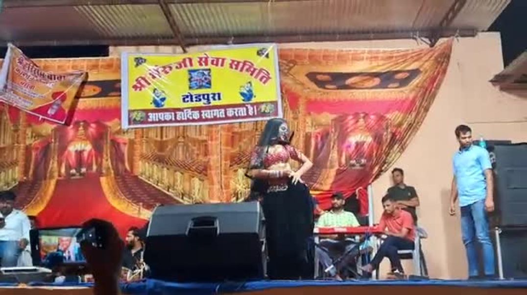 bikaner_ki_sherni_ka_dance_!!_बीकानेर_की_शेरनी_का_डांस__!!_subha_se_ly_kar_sham_tak_song