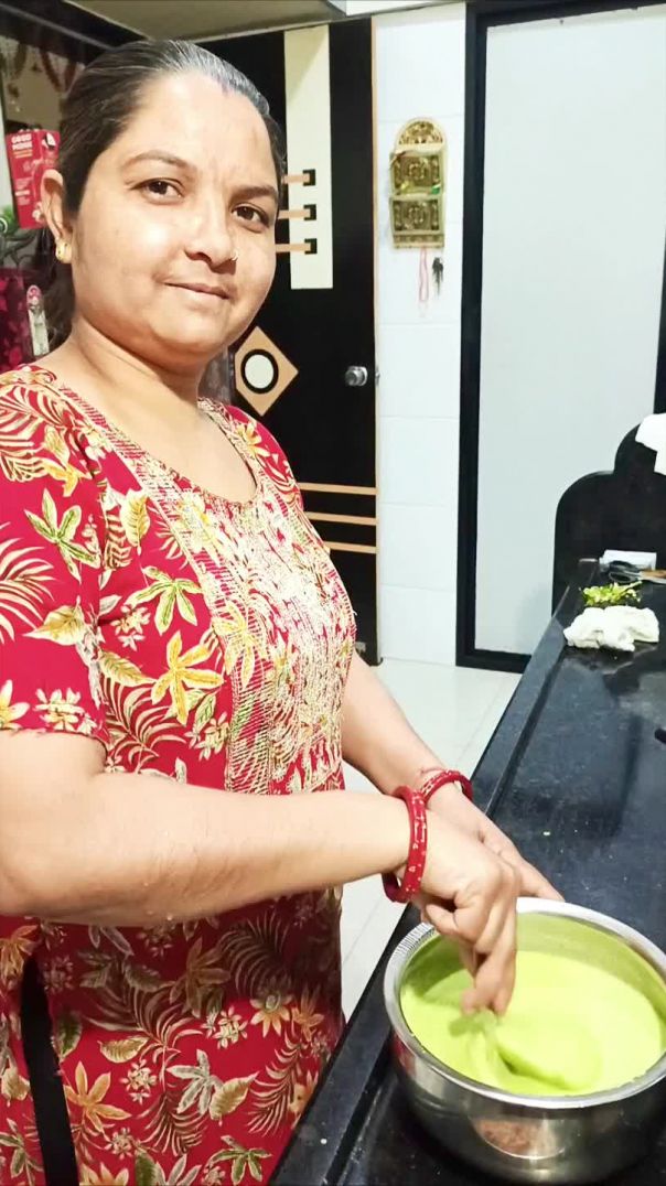 मूंग दाल और हरे मटर के चिल्ले