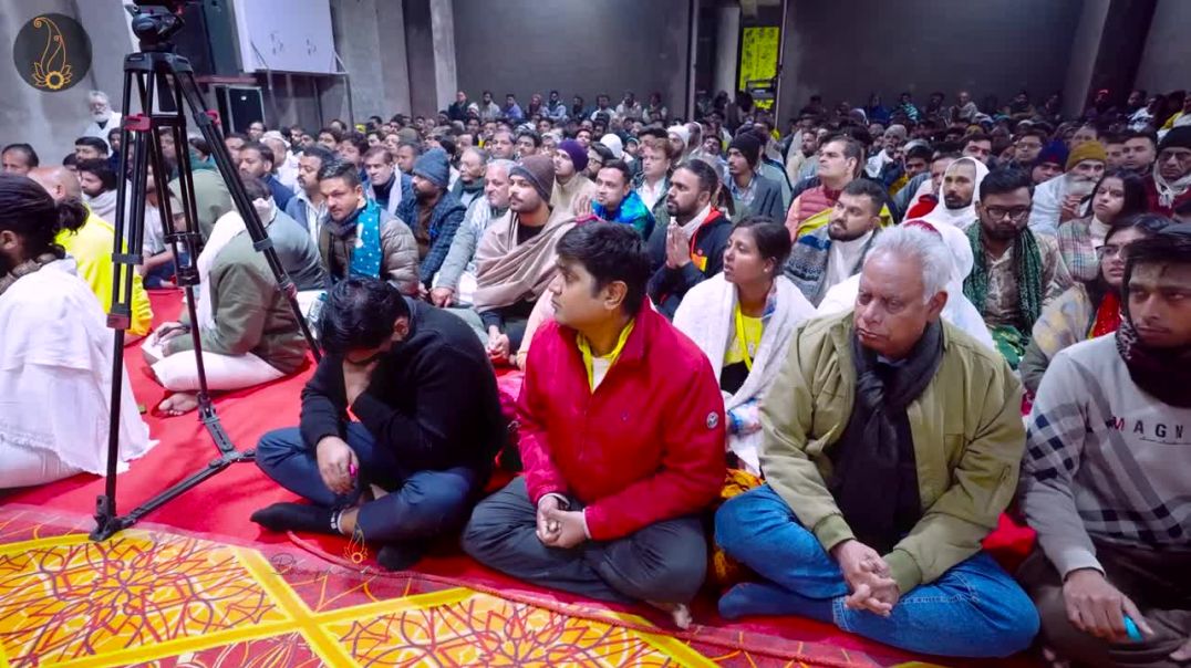 ⁣महाराज जी आपने कहा है बिल्ली का बच्चा बन जाओ तो इसका क्या अर्थ है _ Bhajan Marg