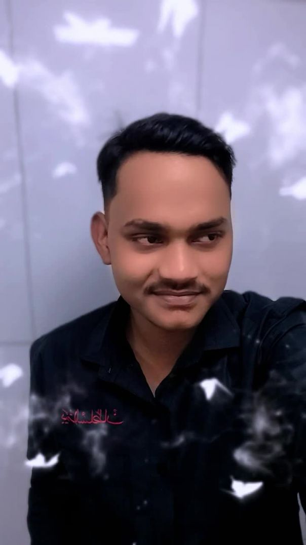 Nam nhi luga mere bhai par gaddaro ki mahfil me