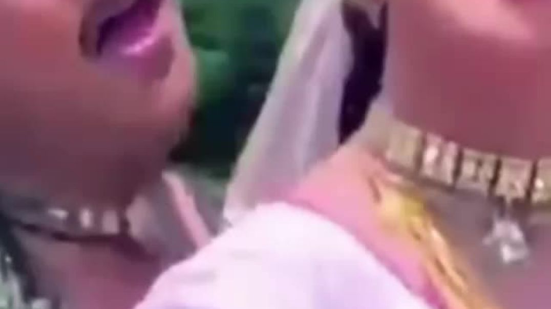 ⁣Tum Samne Ho Fir Bhi 💞