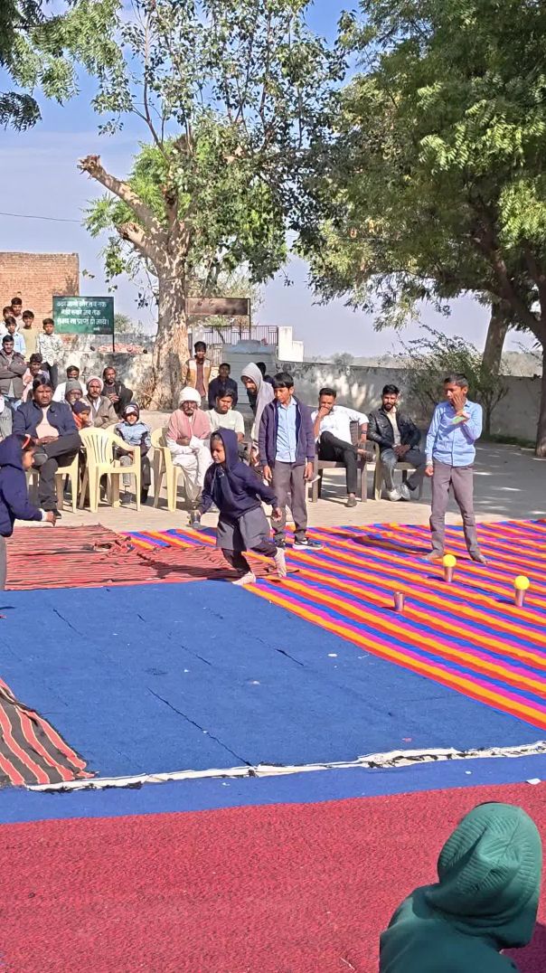 26 जनवरी 2026 पर छोटी छोटी बच्चियों की शानदार प्रतियोगिता