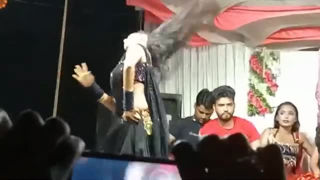 jhuluphiya_ye_balam_ji_kajal_Raj_arkeshta_video_dance_neye_aandaj_me