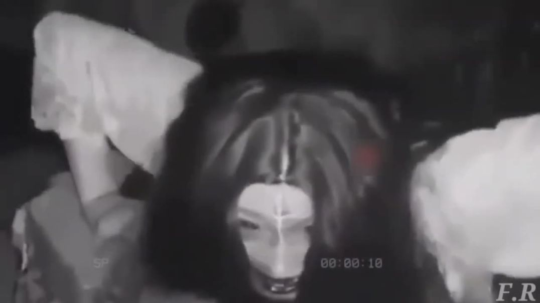 ⁣कमज़ोर दिल वाले मत देखना चुड़ैल की वीडियो - REAL GHOST Caught on Camera _ BHOOT VIDEO - Part 1