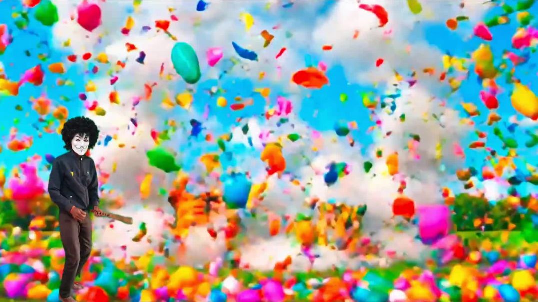 The_mascot_vibrato_assistant_Elephant_placed_on_the_football_field_is_popular_co-produced,_creative(