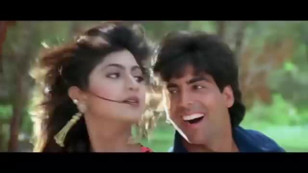 Chura_Ke_Dil_Mera_-_4K_VIDEO___Akshay___Shilpa___Main_Khiladi_Tu_Anari___Kumar_Sanu___Alka_Yagnik(36