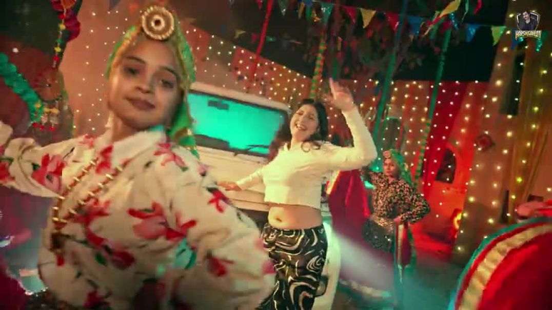 Baithungi_Piya_Bolero_Mei__Official_Video__Shiqaari___Rajbala___Harsh_Gahlot___Mayuri_Gahlot_l_RME(4