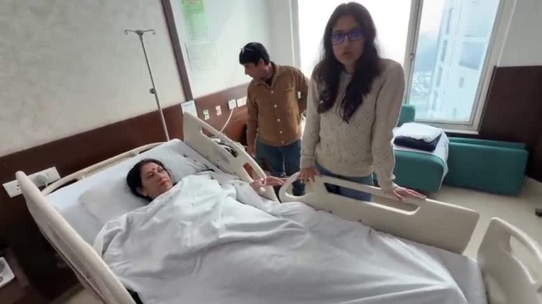 Mummy_Ko_Hospital_Le_Aaye_Operation_K_Liye_subscribe