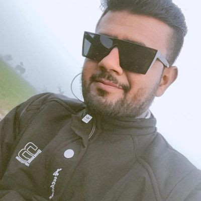 116860427729228037705 