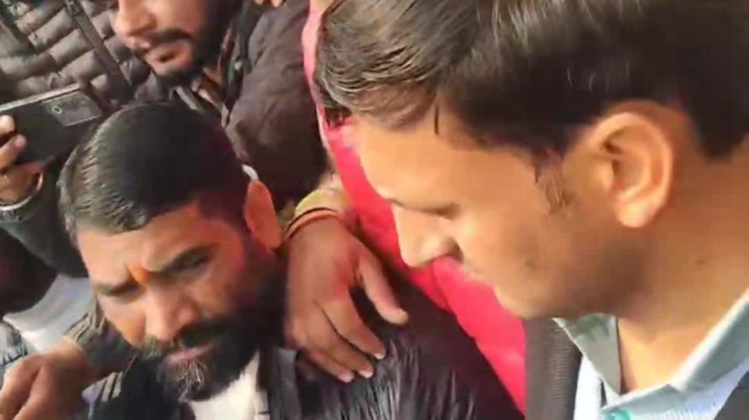 ⁣बांग्लादेश में हो रहे हिंदू पर अत्याचार के विरोध में प्रदर्शन || welcome to my mini blog