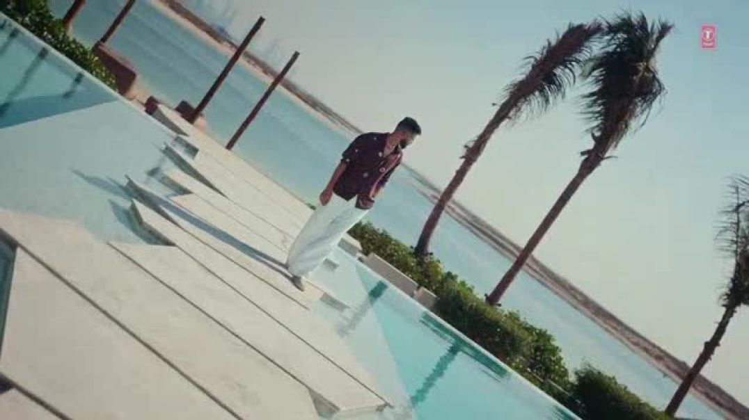 AADAT__Official_Video___YO_YO_HONEY_SINGH___AP_DHILLON___VAANI_KAPOOR___51_GLORIOUS_DAYS___BHUSHAN_K