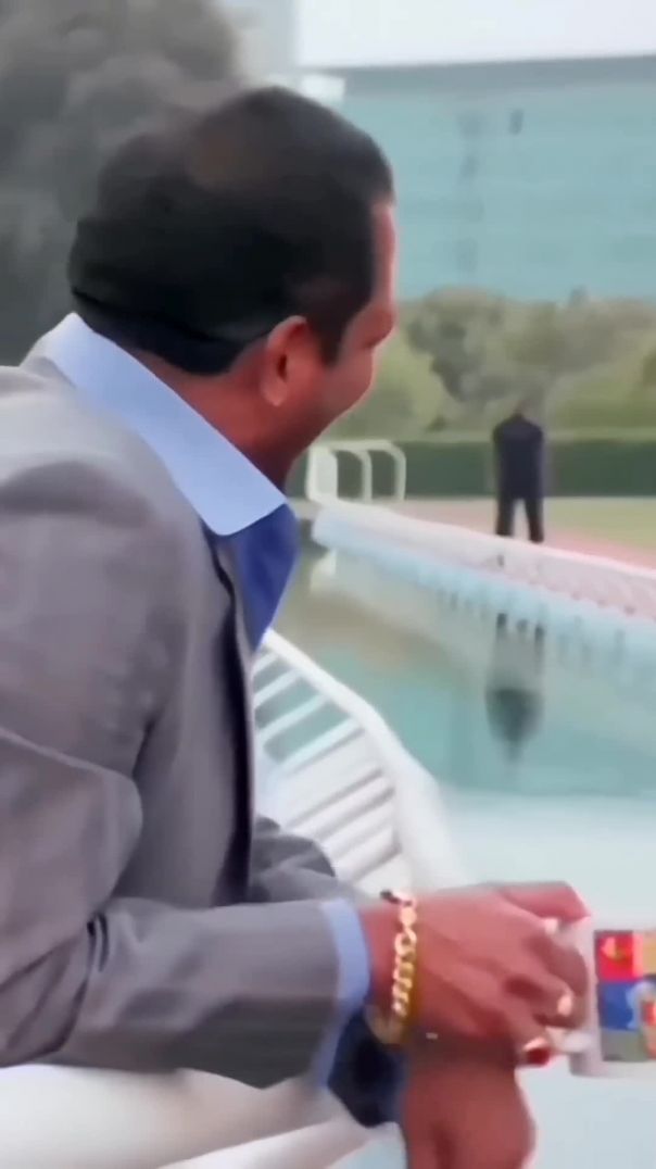 नहाते समय 🤣