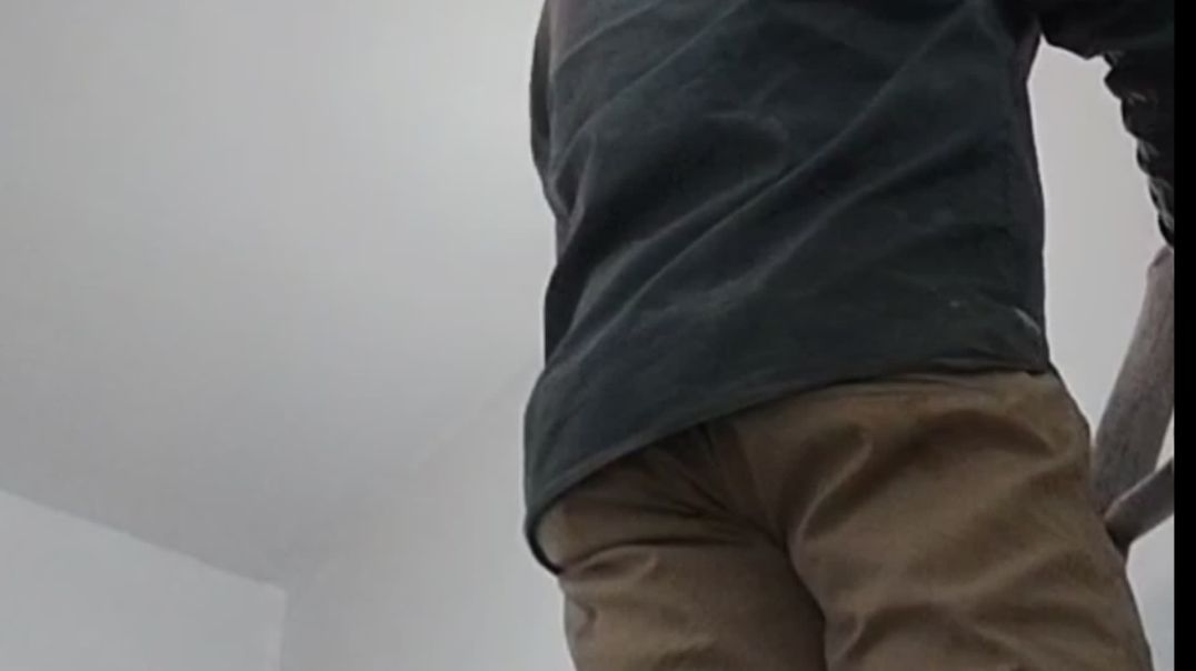 ⁣Wall putty keise hotha hai