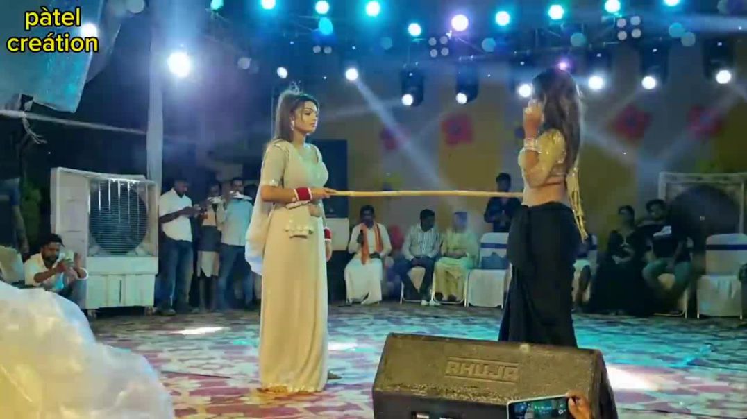 #pritypaswan__#rebika_adhikari_#stageprogram_l_कमरिया_पे_भला_चली_bhojpuri_song_ll