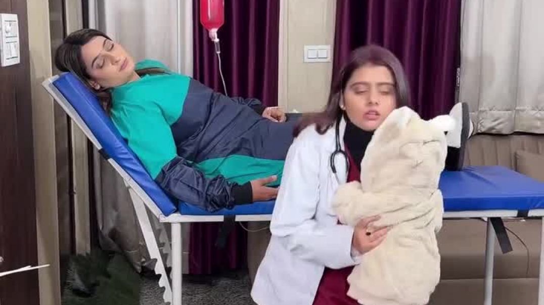 ⁣Introducing the "VitalWear SmartBand," a next-generation wearable gadget