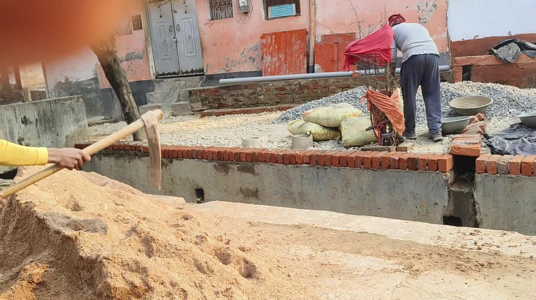 ⁣रोड की ढलाई का काम