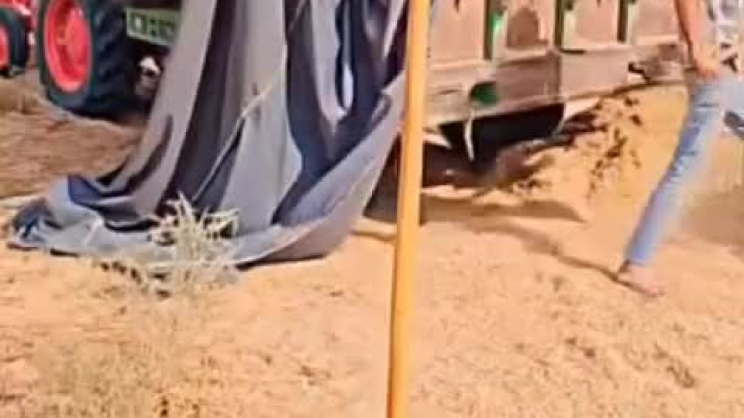 ⁣डिशच्या पत्रापासून बनवलेला जुगाड