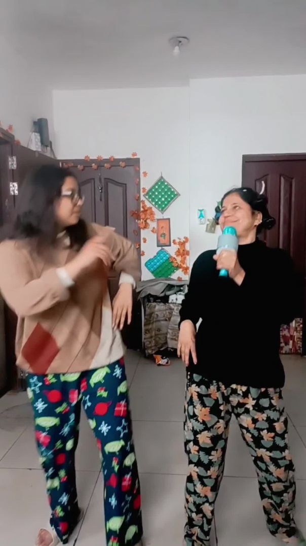 ⁣Hi friends please support me 🙏🏻