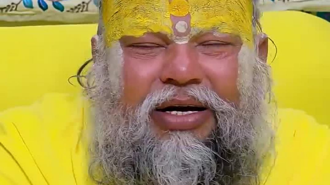 ⁣हमारी भक्ति से बच्चे परेशान होते हैं#premanandjimaharaj #bhajanmarg