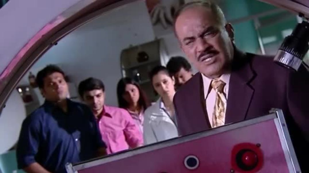 ⁣ऑफिस_में_दया_ने_पुर्वी_को_लगाया_गले,_ACP_प्रद्युमन_भड़क_उठे!___CID___Latest_Episode_2025(360p)