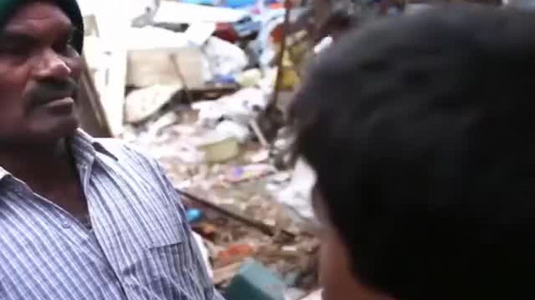 ⁣पिता की दारू की बोतल बेचकर