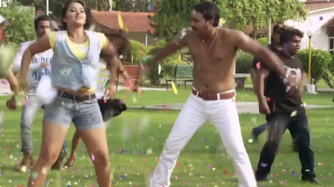 ⁣Chhalakata Hamro Jawaniya #pawansingh #kajal Raghwani, #priyanka singh @WorldwideRecordsBhojpuri