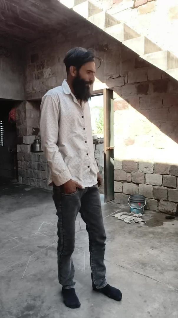 comedy_🤣_#youtubeshorts_#comedy_#ekmotahathighumechala_#automobile_#youtubeshorts_#nonfollowers(720p)